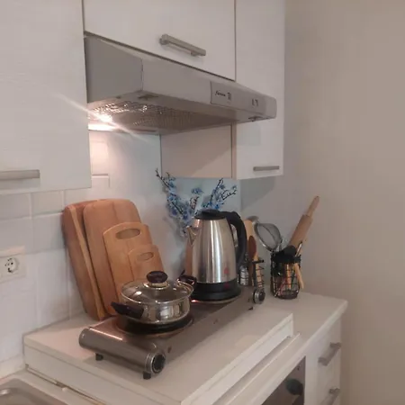 Maya's Cozy * Anemomylos